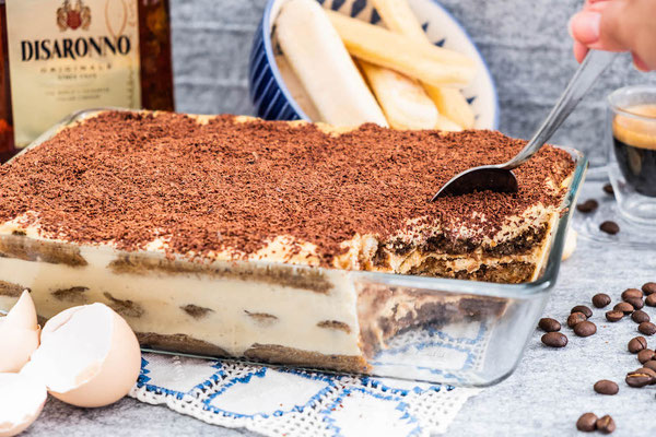 AUTHENTIC ITALIAN TIRAMISU